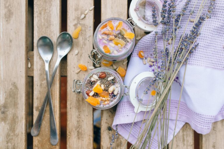 Irresistibly Creamy Chia Pudding with Fresh Berries and Crunchy Almonds